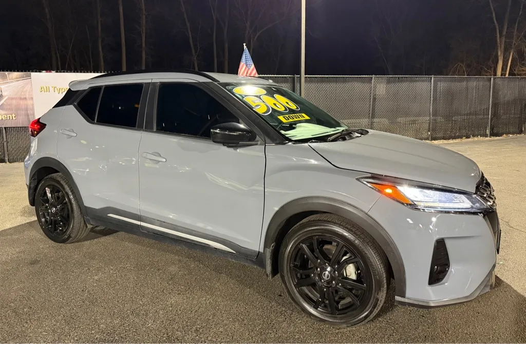 Gray 2021 NISSAN KICKS SR for sale in Schererville, IN