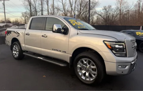 Silver 2020 NISSAN TITAN SL for sale in Schererville, IN