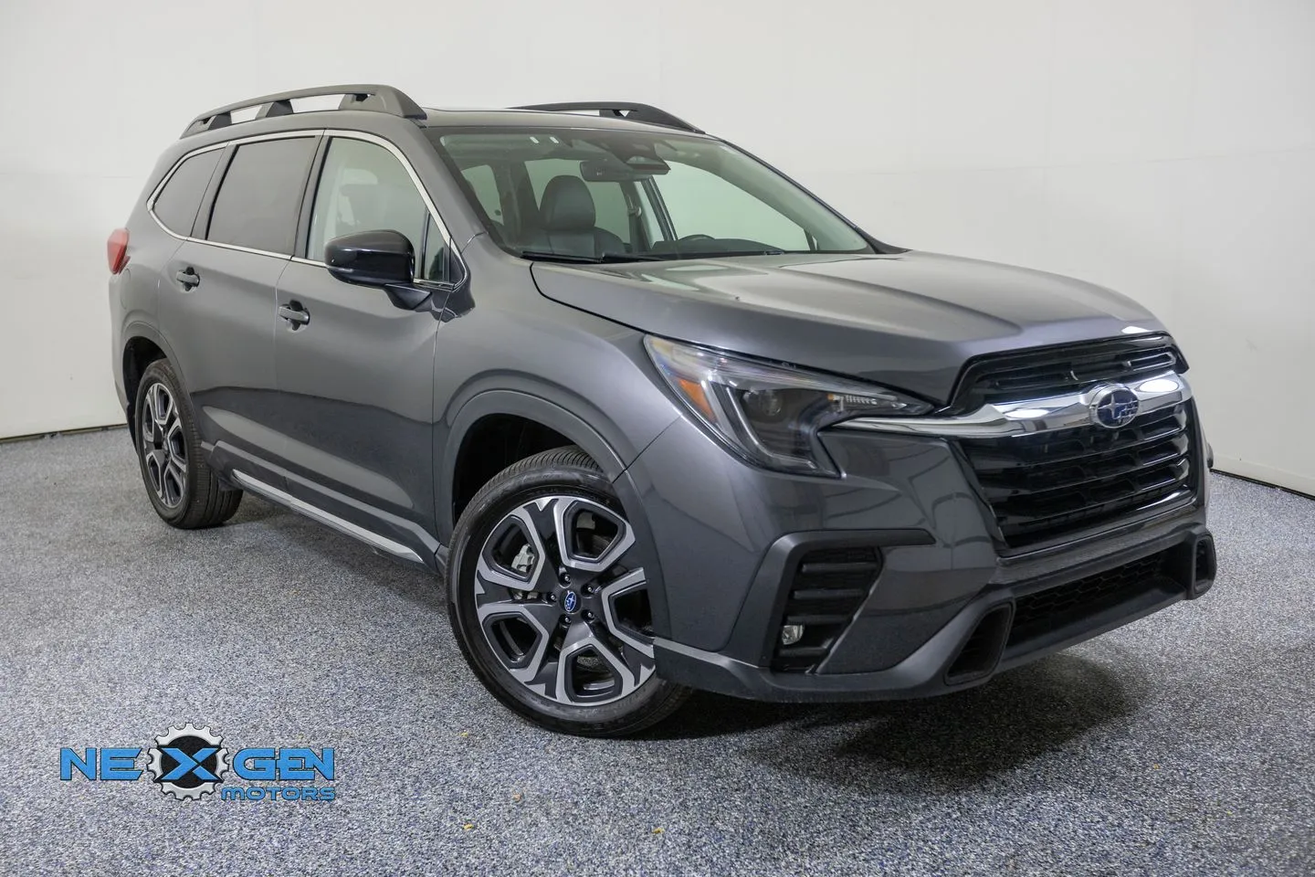 2024 Subaru Ascent Limited 7 Passenger's photo