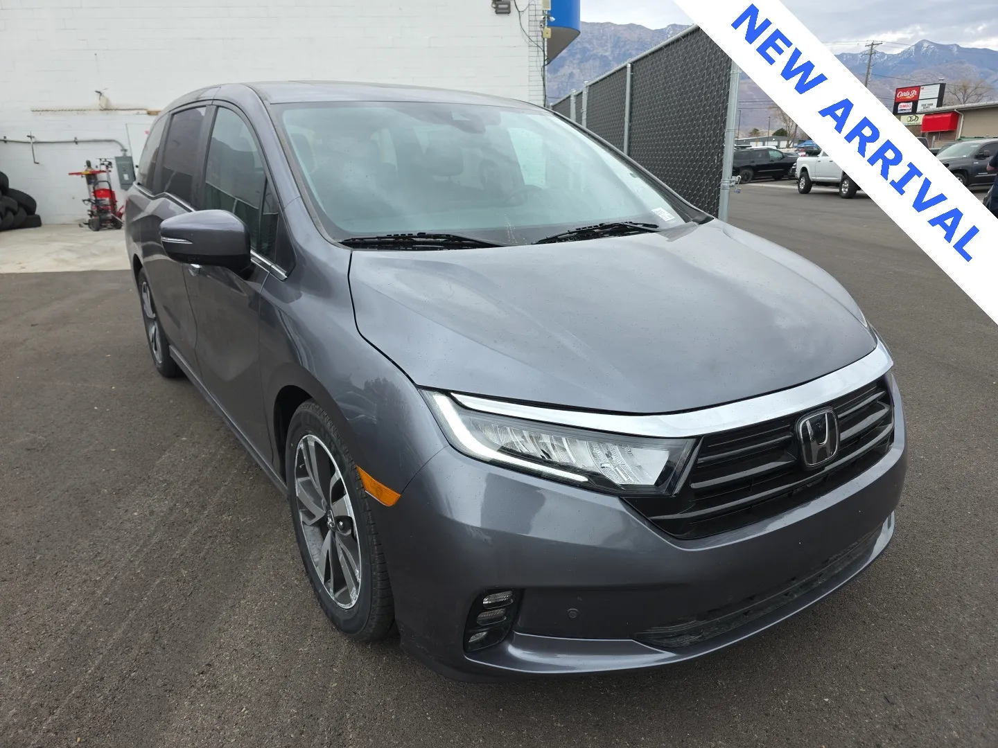 Gray 2024 Honda Odyssey Touring for sale in Orem, UT