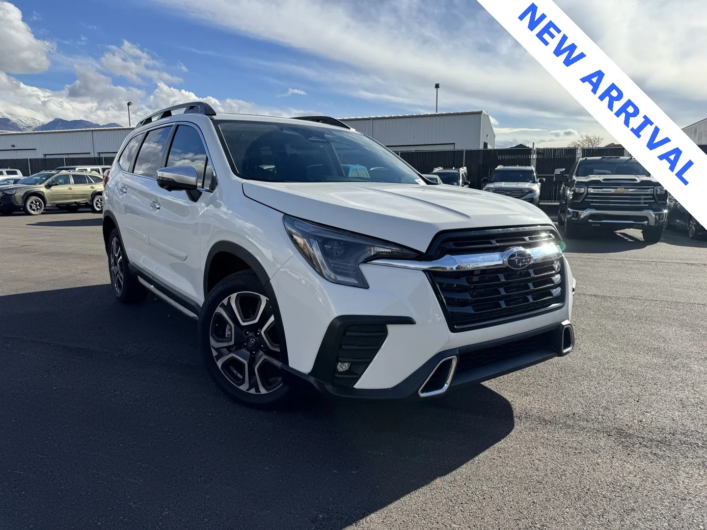 White 2023 Subaru Ascent Touring for sale in Orem, UT