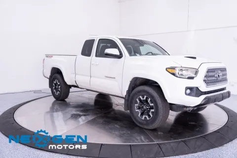 White 2017 Toyota Tacoma TRD Sport for sale in Orem, UT
