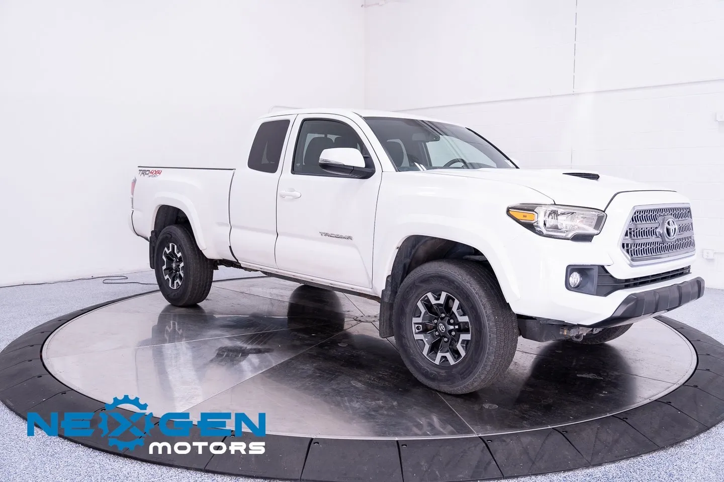 White 2017 Toyota Tacoma TRD Sport for sale in Orem, UT