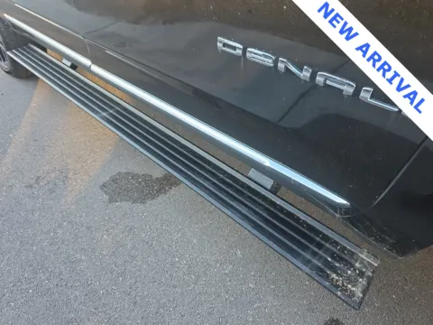More photos of 2023 GMC Yukon XL Denali at NeXgen Motors, UT