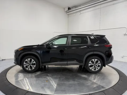 More photos of 2022 Nissan Rogue SV at NeXgen Motors, UT