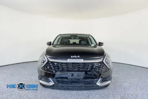 Photos of 2024 Kia Sportage EX for sale in Lindon, UT at NeXgen Motors