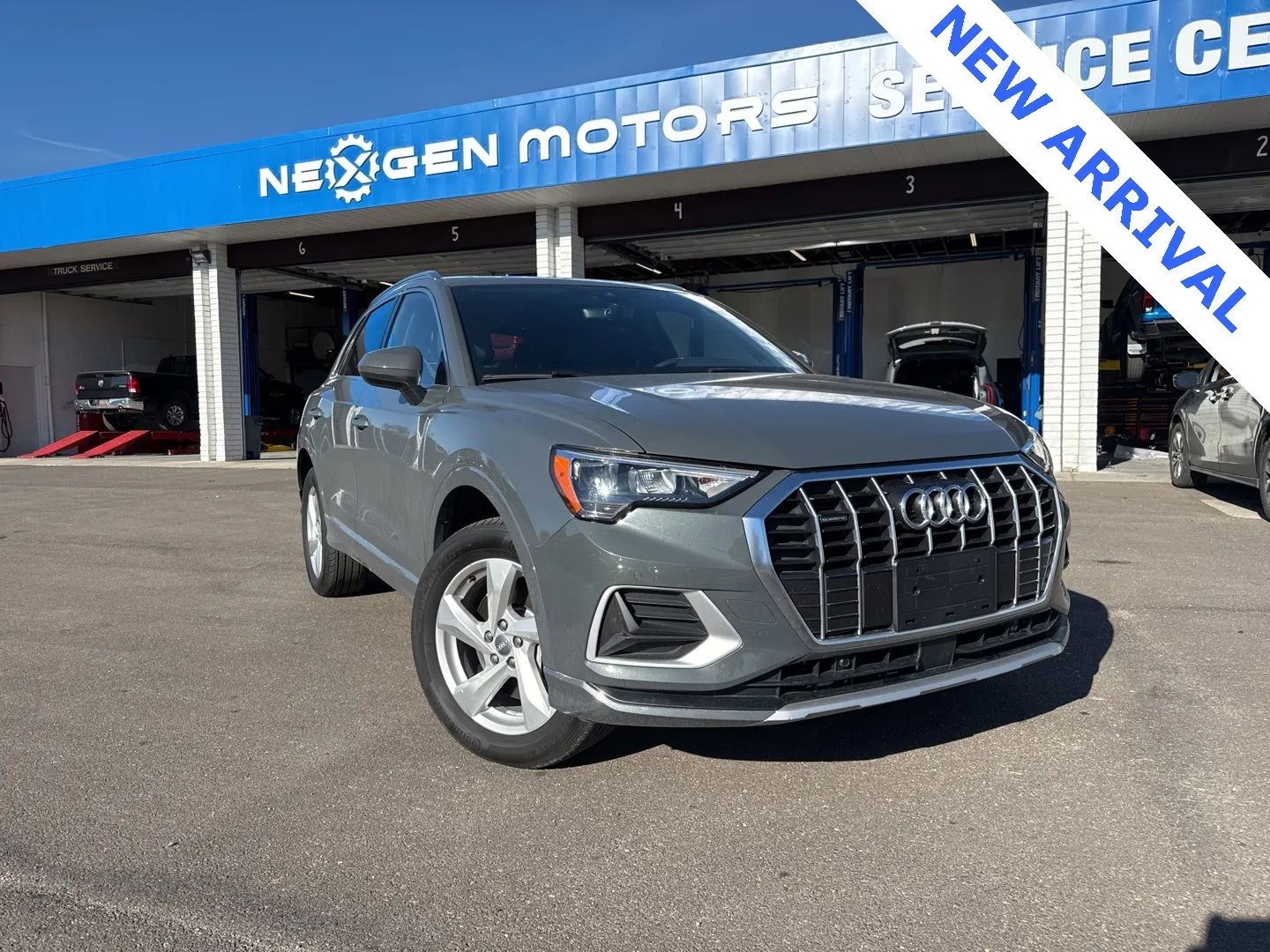 2020 Audi Q3 Premium's photo