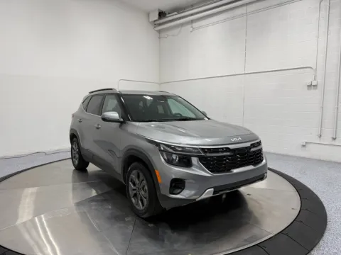 Gray 2024 Kia Seltos S for sale in Orem, UT