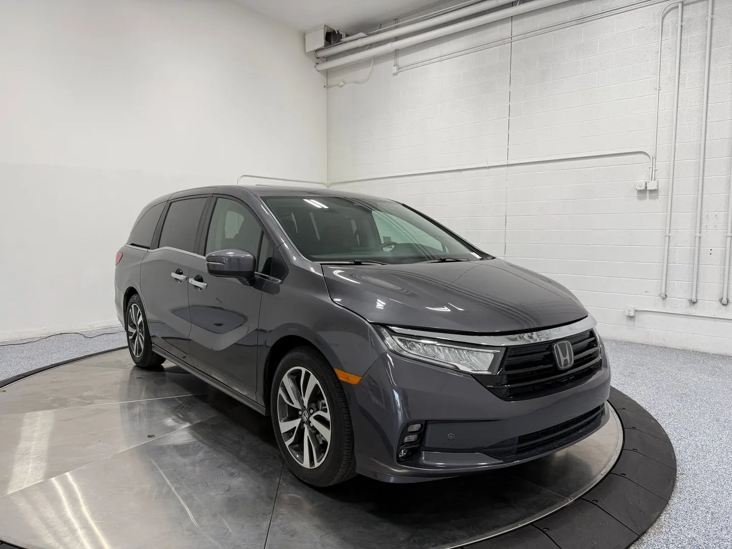2024 Honda Odyssey Touring's photo