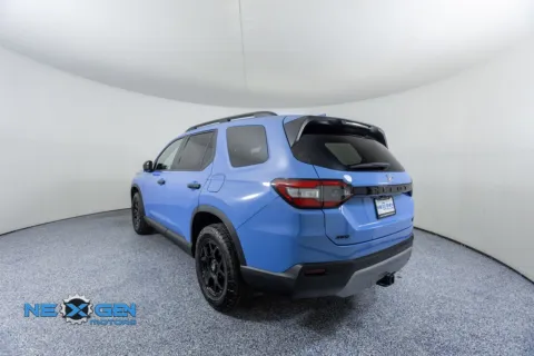 More photos of 2025 Honda Pilot TrailSport at NeXgen Motors, UT