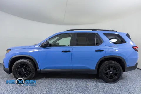 More photos of 2025 Honda Pilot TrailSport at NeXgen Motors, UT