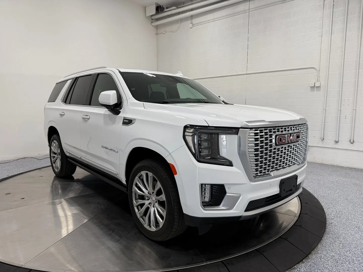 2023 GMC Yukon Denali's photo