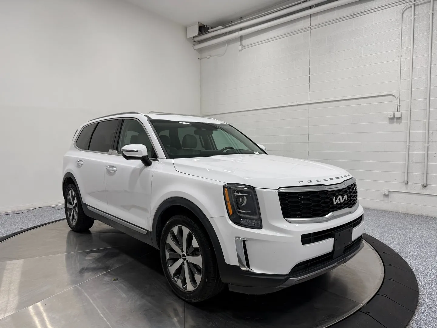 2022 Kia Telluride S's photo