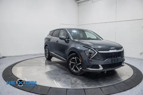 Gray 2024 Kia Sportage Hybrid LX for sale in Orem, UT