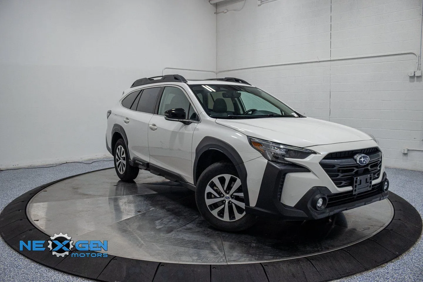 White 2024 Subaru Outback Premium for sale in Lindon, UT