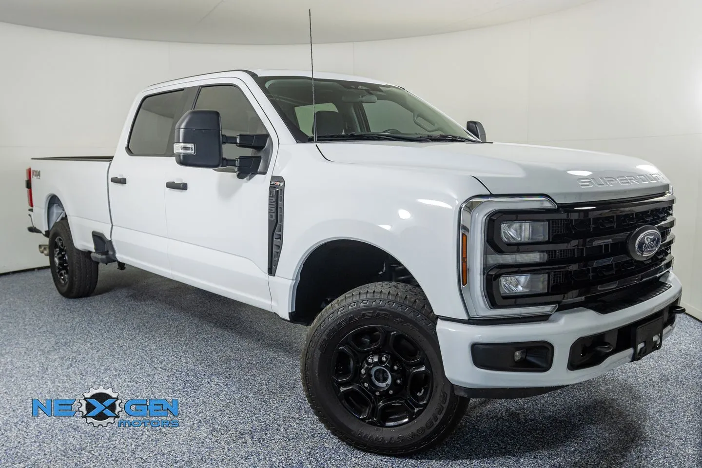 2024 Ford F-250 XL 4x4 Crew Cab 8' Box's photo