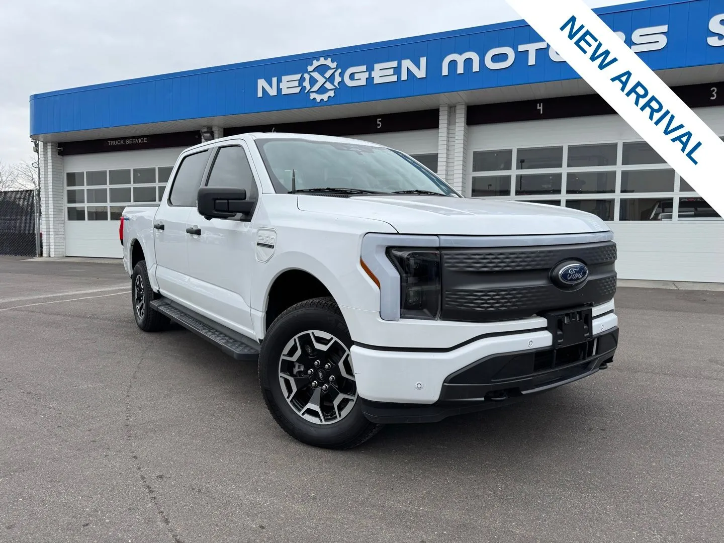 2023 Ford F-150 Lightning XLT