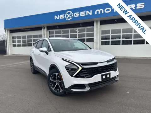 White 2024 Kia Sportage EX for sale in Lindon, UT