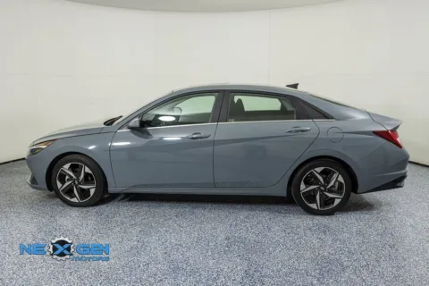 More photos of 2021 Hyundai Elantra SEL at NeXgen Motors, UT