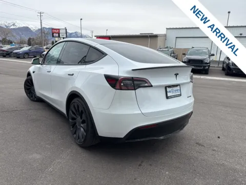 More photos of 2022 Tesla Model Y Performance at NeXgen Motors, UT