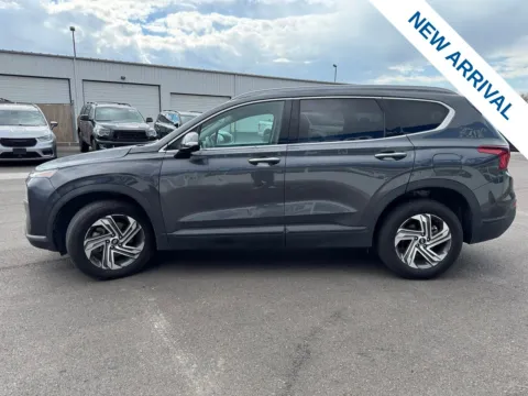 More photos of 2023 Hyundai Santa Fe SEL at NeXgen Motors, UT