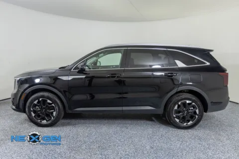 More photos of 2024 Kia Sorento S at NeXgen Motors, UT