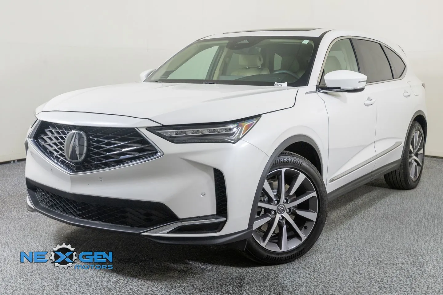 Acura MDX photo 11