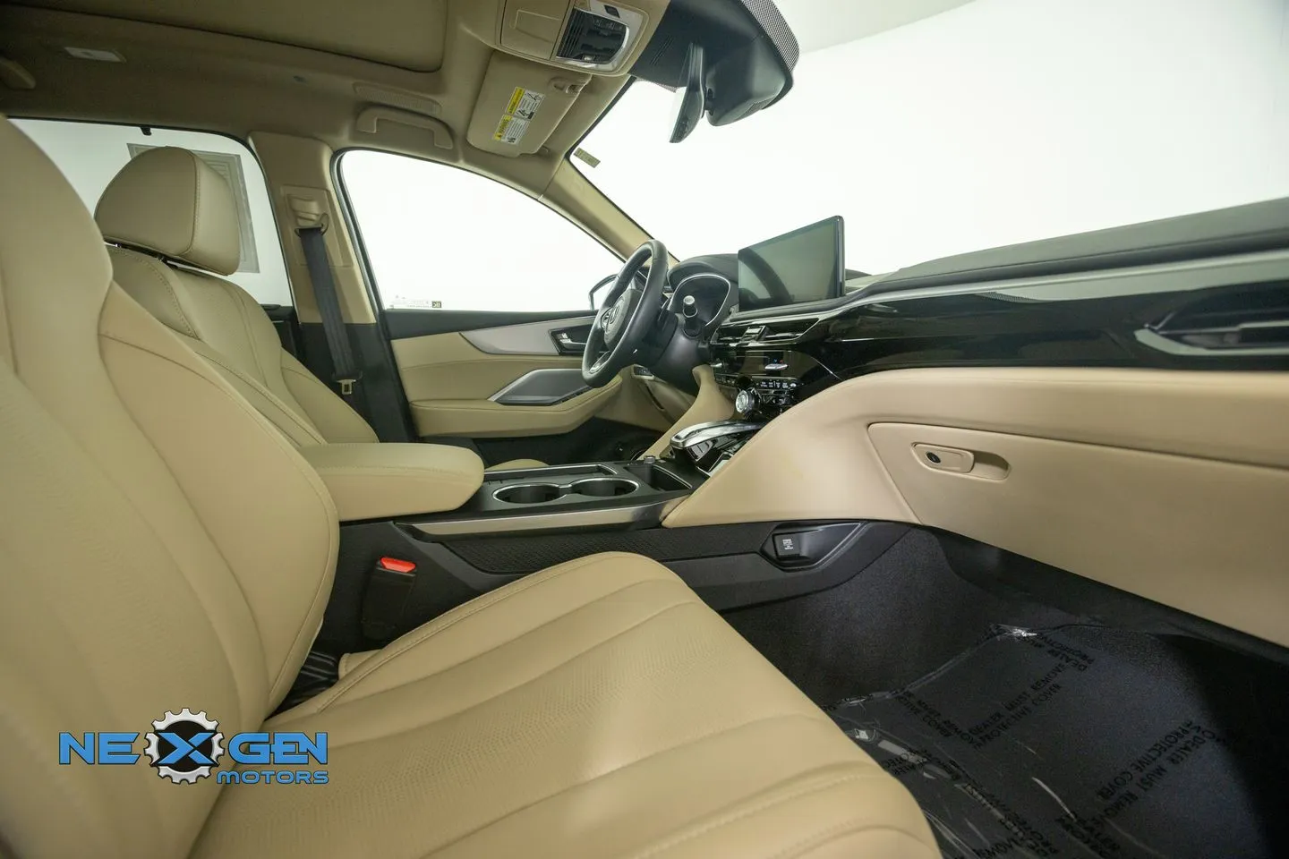 Acura MDX photo 7