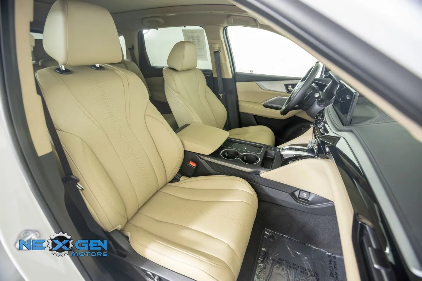 Acura MDX photo 10