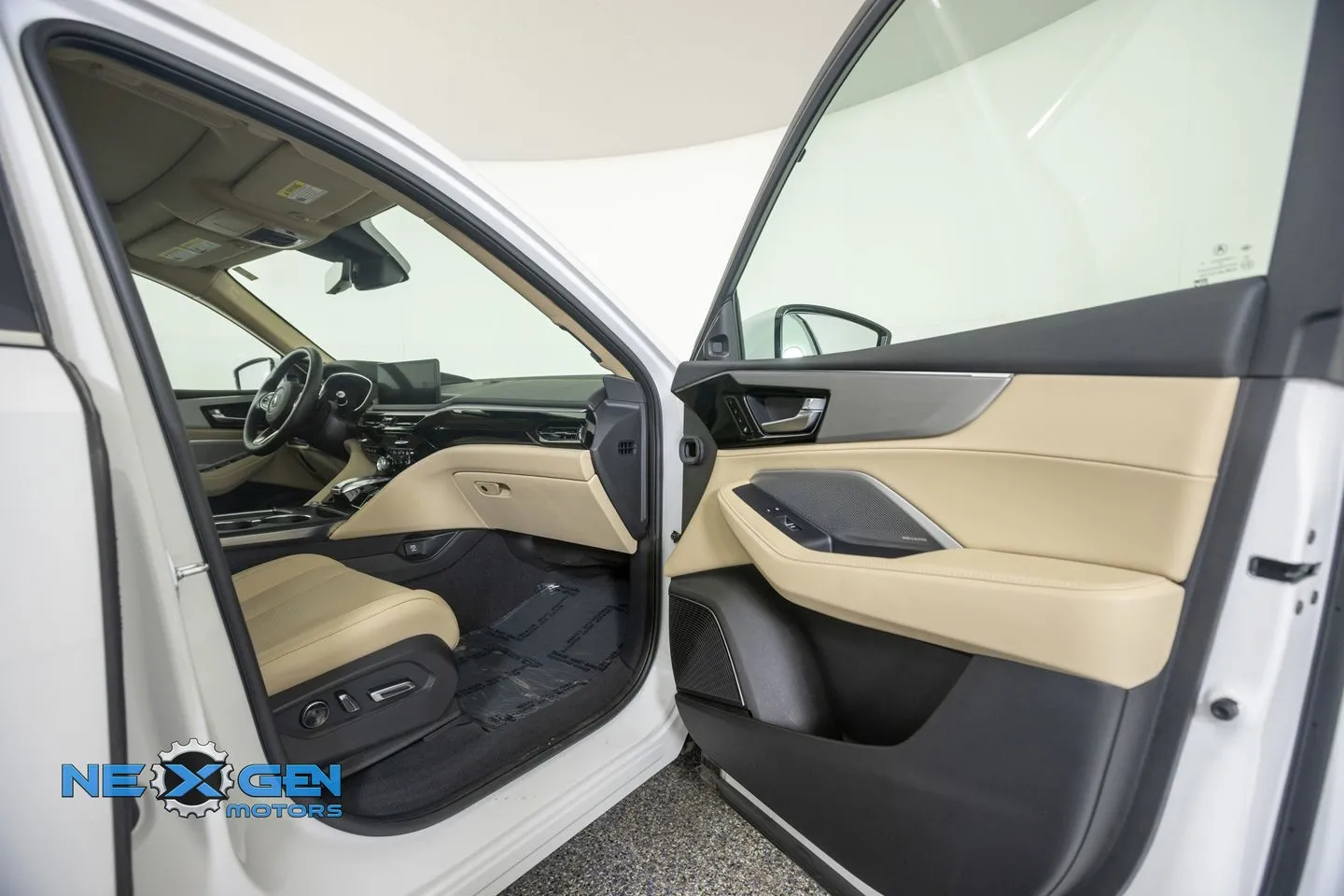 Acura MDX photo 6