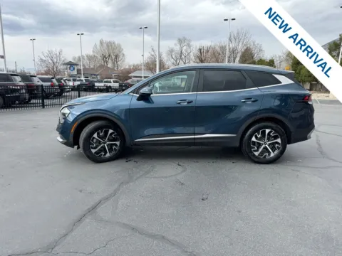 More photos of 2023 Kia Sportage Hybrid EX at NeXgen Motors, UT