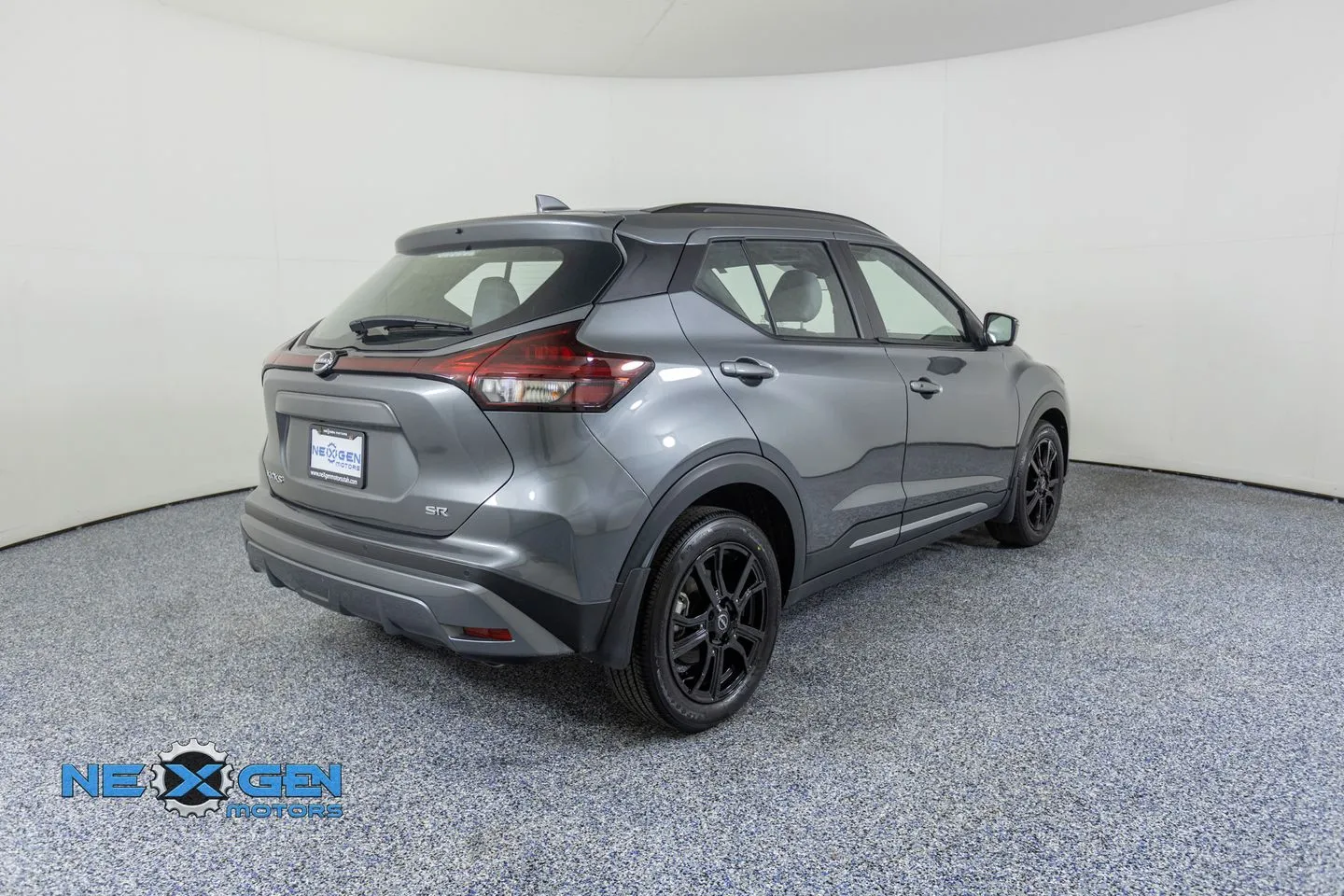 2024 Nissan Kicks SR - Photo 8