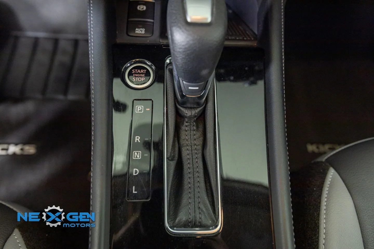2024 Nissan Kicks SR - Photo 25