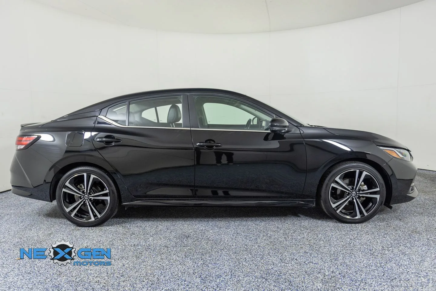 2022 Nissan Sentra SR - Photo 8