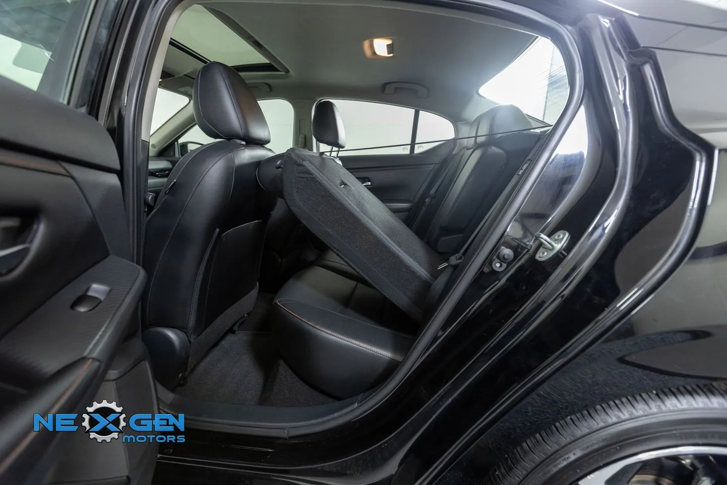 2022 Nissan Sentra SR - Photo 29