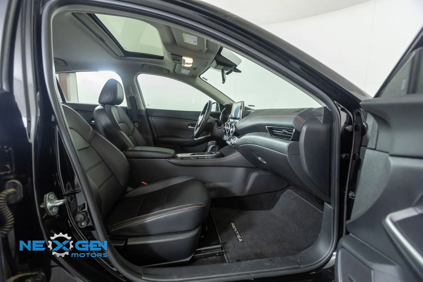 2022 Nissan Sentra SR - Photo 41