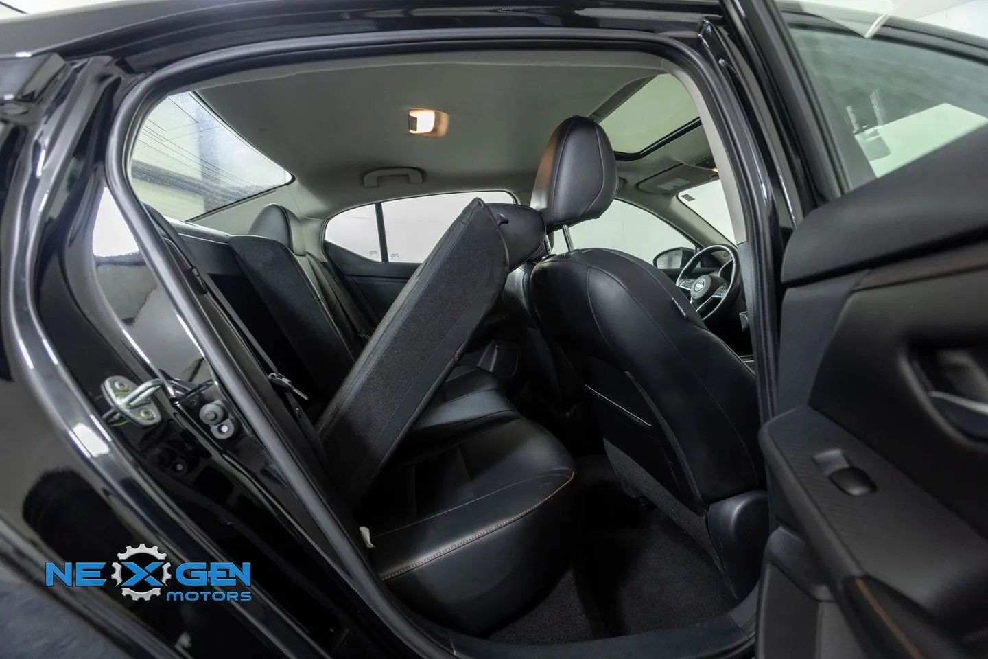 2022 Nissan Sentra SR - Photo 37