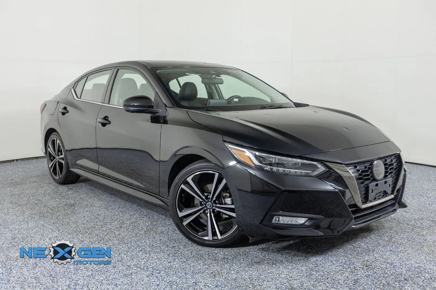 2022 Nissan Sentra SR CVT's photo