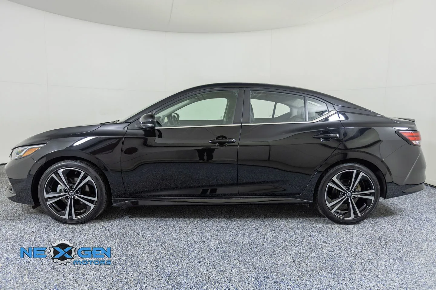 2022 Nissan Sentra SR - Photo 4