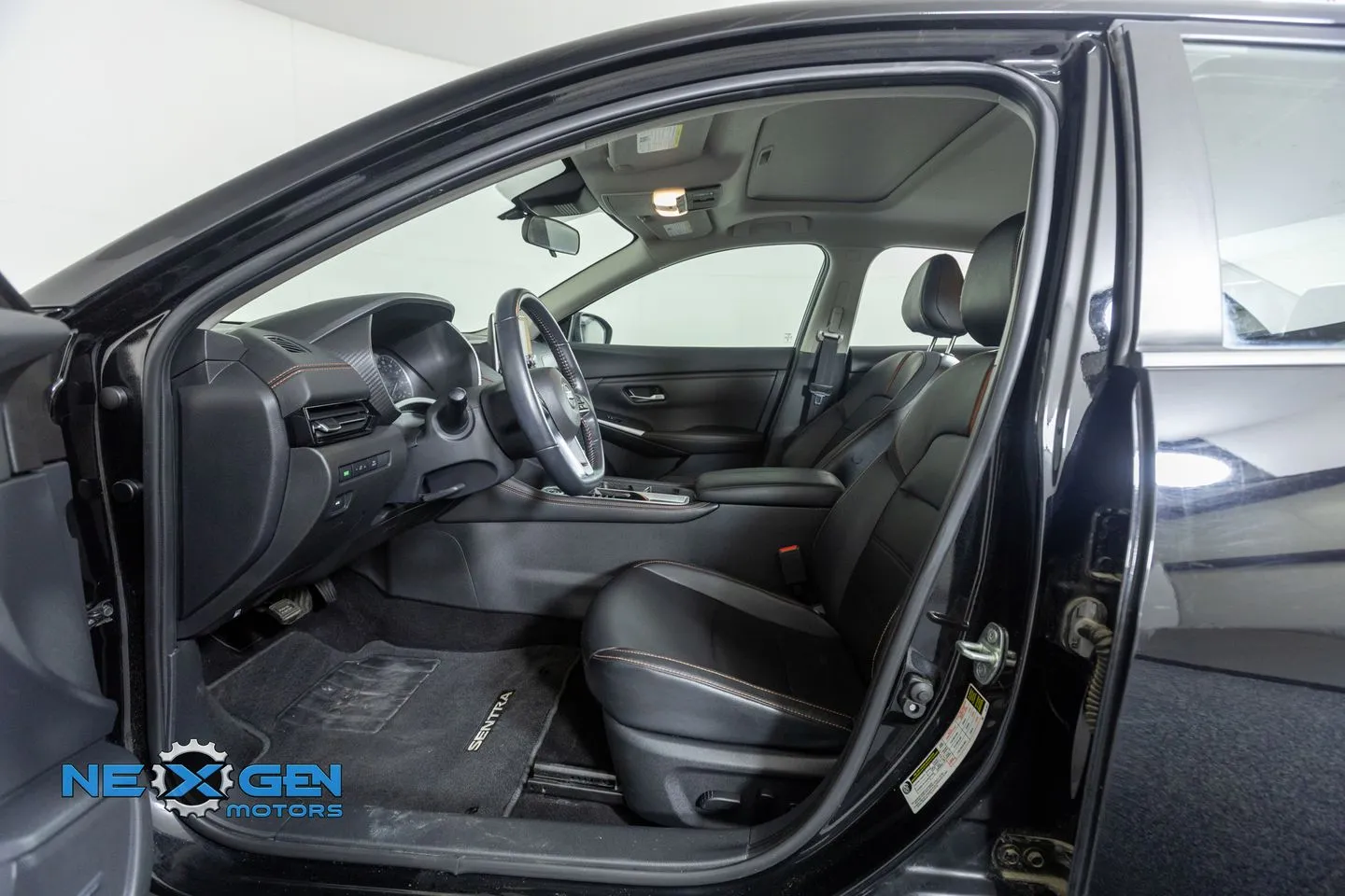2022 Nissan Sentra SR - Photo 11