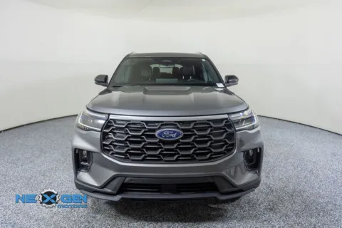 Photos of 2025 Ford Explorer Platinum for sale in Lindon, UT at NeXgen Motors