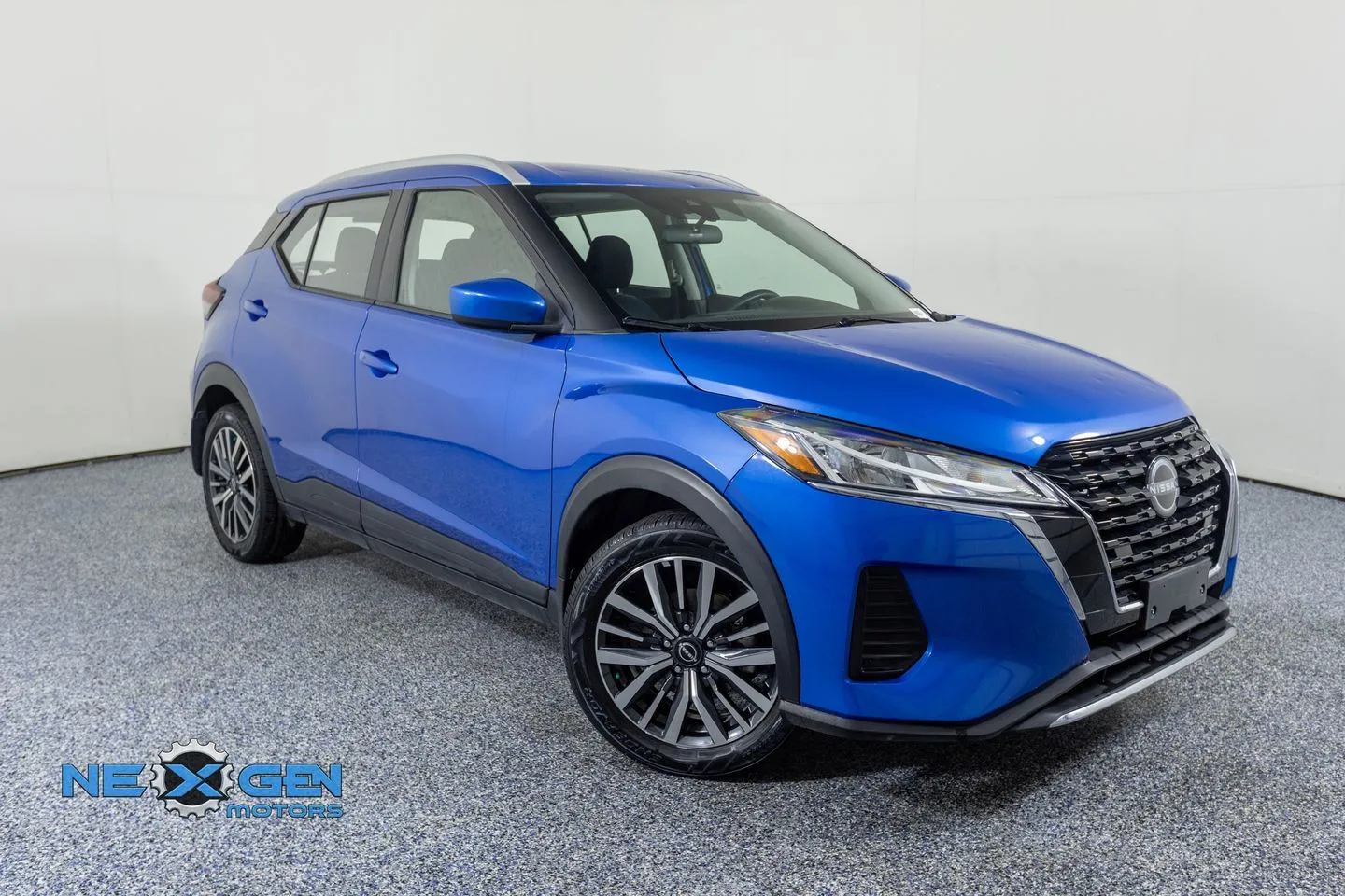 2022 Nissan Kicks 1.6 SV's photo