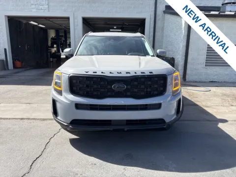 Photos of 2022 Kia Telluride EX for sale in Lindon, UT at NeXgen Motors