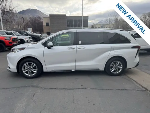 More photos of 2024 Toyota Sienna Limited at NeXgen Motors, UT