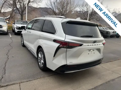 More photos of 2024 Toyota Sienna Limited at NeXgen Motors, UT