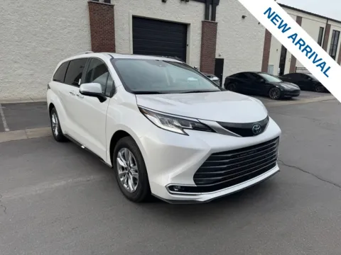 White 2024 Toyota Sienna Limited for sale in Lindon, UT