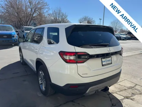 More photos of 2023 Honda Pilot EX-L at NeXgen Motors, UT
