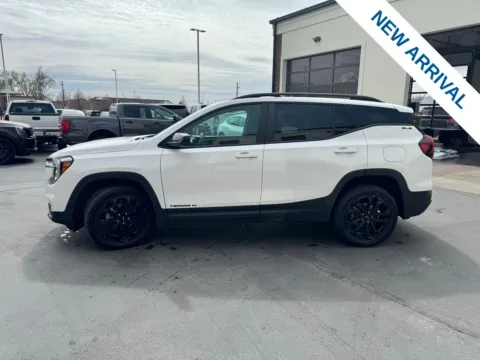 More photos of 2022 GMC Terrain SLE at NeXgen Motors, UT