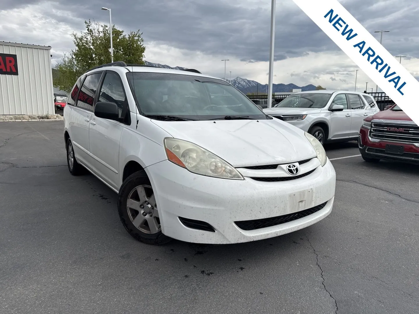 White 2008 Toyota Sienna CE for sale in Lindon, UT
