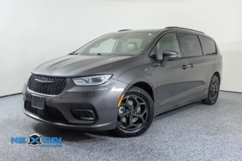 Another view of 2021 Chrysler Pacifica Hybrid Limited for sale in Lindon, UT at NeXgen Motors